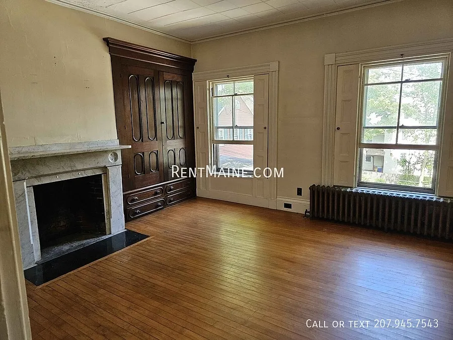 1 bed, 1.5 bath, $1,400 — Photo 3