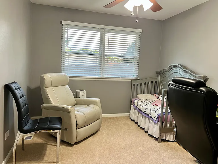 1126 N King Arthur Ct — Photo 26
