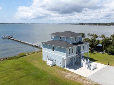(Undisclosed Address), Gloucester, NC, 28528