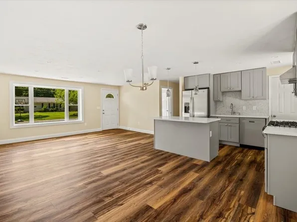 25 Juneau Rd, Brockton, MA 02302
