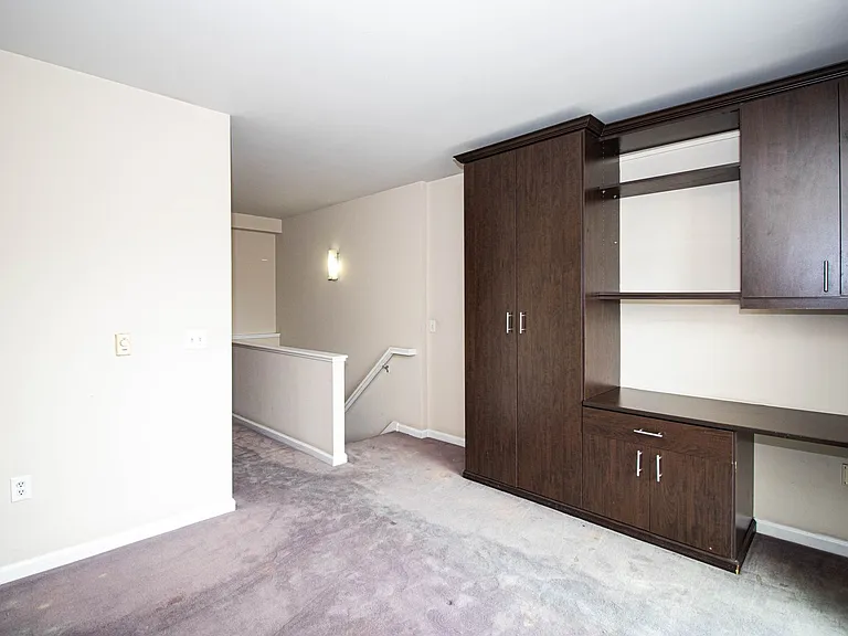 140 S Van Ness Ave #743 — Photo 16