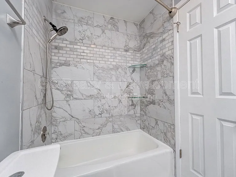 5850 Fresno Ct #C — Photo 17