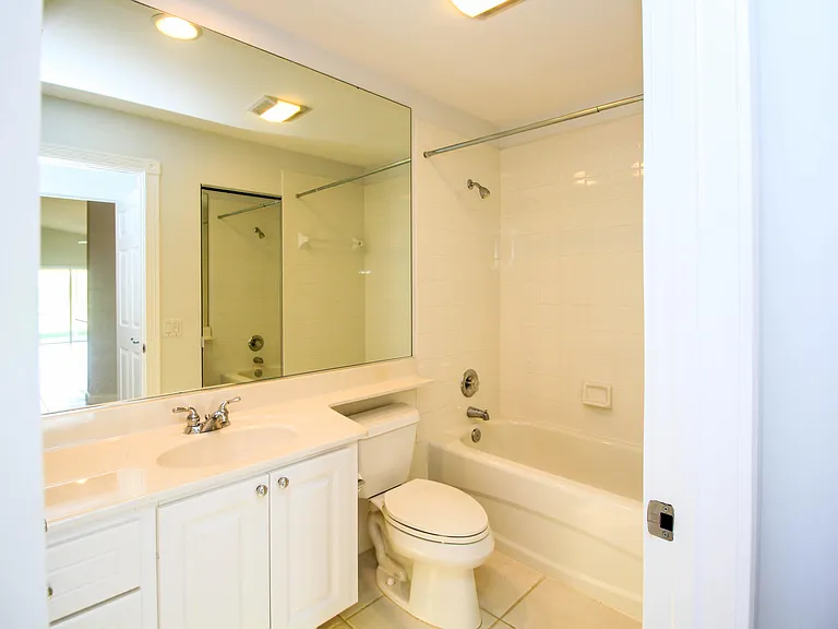 10882 SW Dardanelle Dr — Photo 16