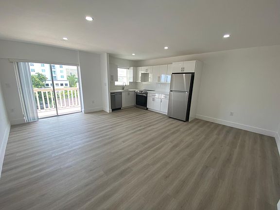 4th image of 22 Salamanca Ave APT 504