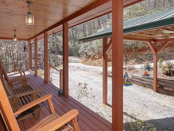 5th image of 314 Larkspur Ln