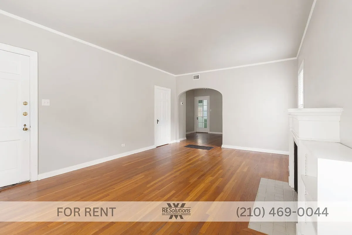 336 East Lullwood Avenue Unit 1 — Photo 4