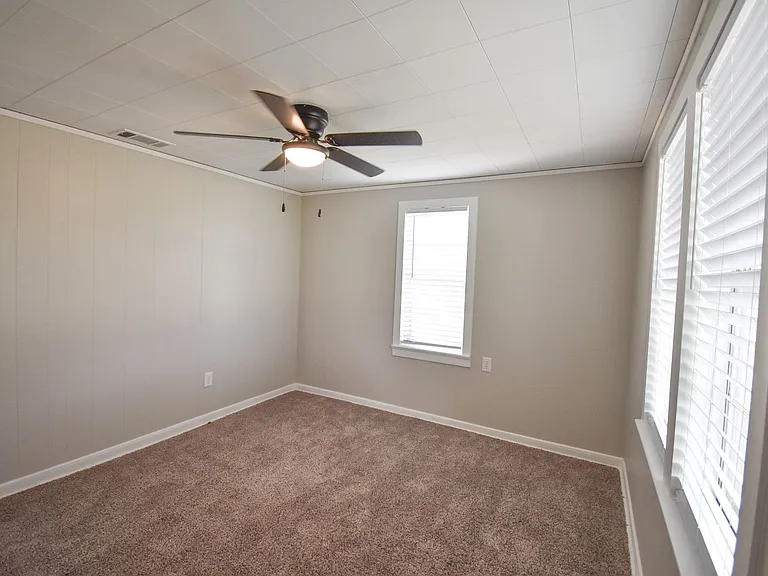 13292 State Highway 110 N — Photo 10