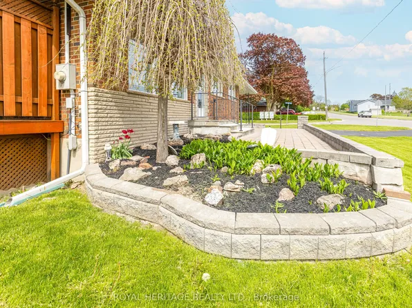 1000 Giffard St, Whitby, ON L1N 2S4