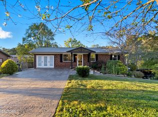 2833 Ithaca Dr, Knoxville, TN 37918