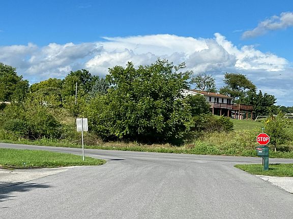 4th image of 8822 Kings Rd