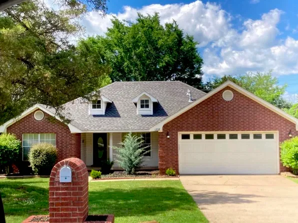 1208 Aspen Ave, Van Buren, AR 72956