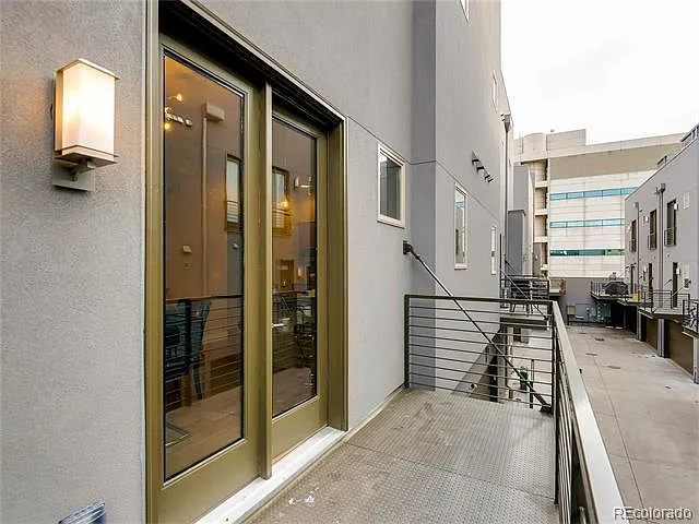167 W 10th Ave — Photo 22
