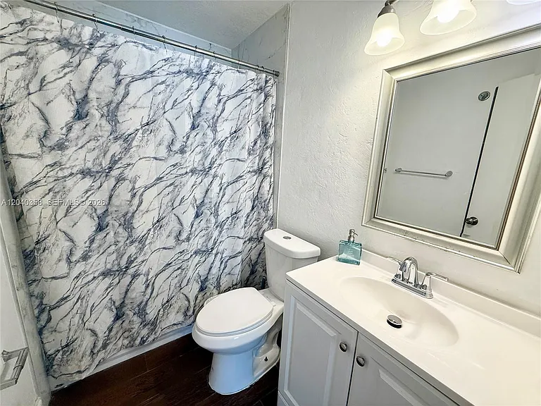 1415 SW 1st St #1 — Photo 9