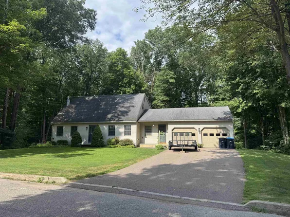 349 Sunderland Woods Road, Colchester, VT 05446