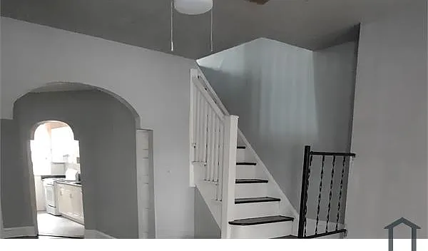 4436 N 7th St — Photo 1