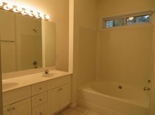8803 Fairview Blf, Alpharetta, GA 30022