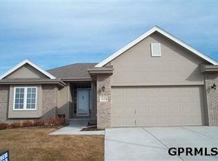 16214 S Redwood St, Omaha, NE 68136