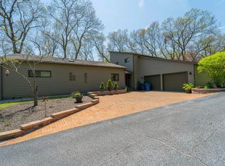 2810 Wabash St, Porter, IN 46304