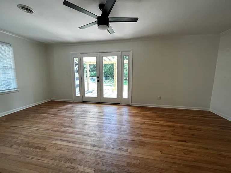 1066 College Station Rd — Photo 6