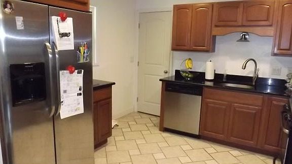 3rd image of 840 S Lamont Dr