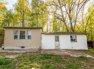108 Powder House Ln, New Albany, IN 47150