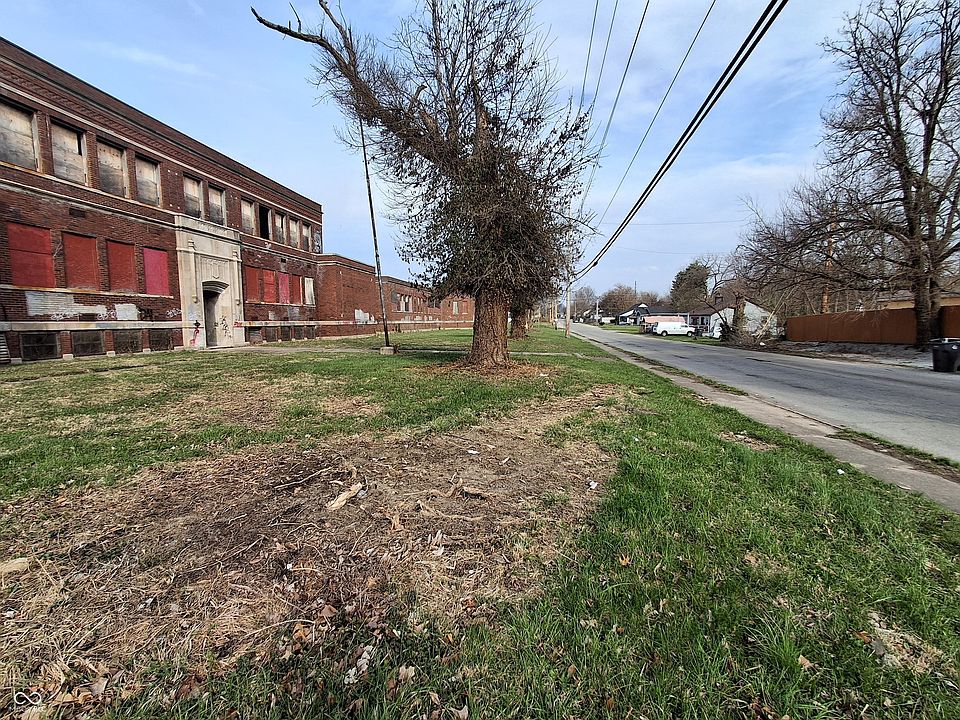 1st image of 3614 E 36th St