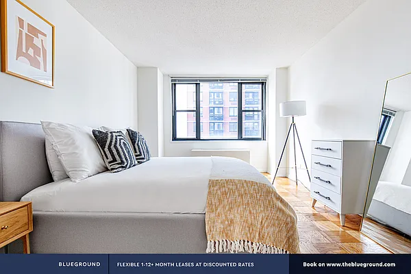 Rented by The Blueground | media 10