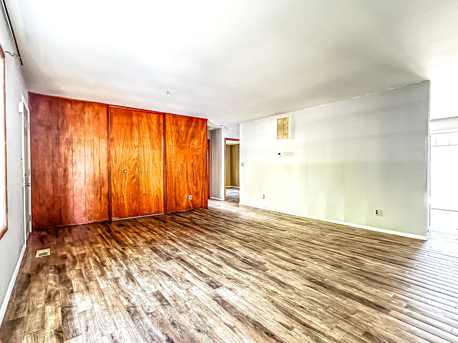 910 Bellepark Drive - 1 — Photo 3