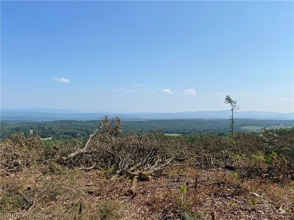 Manitou Mountain Rd, Ozark, AR 72949
