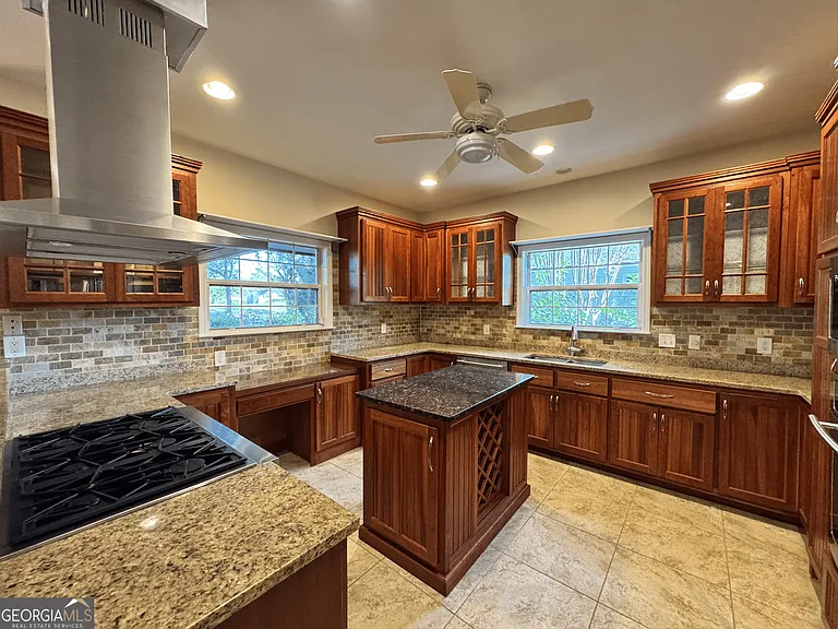 535 Cardinal Cir E — Photo 10