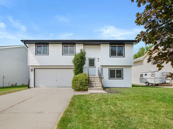 930 9th Ave NW, Altoona, IA 50009