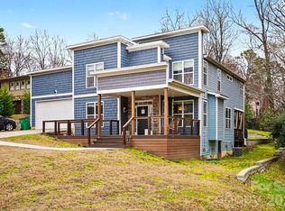 321 Mountainview Dr, Charlotte, NC 28270