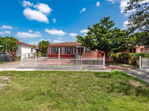 225 E 43rd St, Hialeah, FL 33013