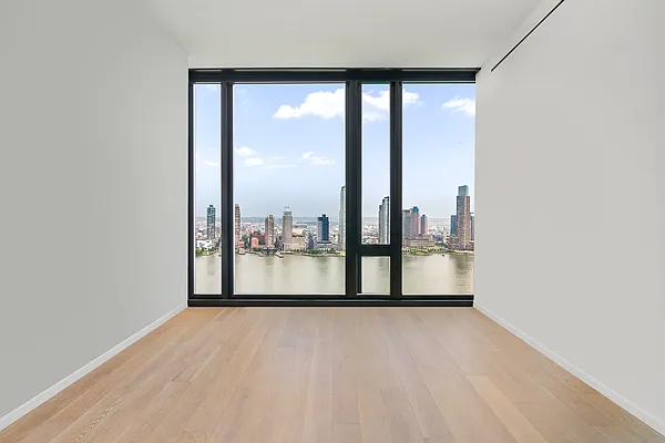 Rented by Compass | media 9