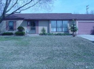 688 Leveque Cir #16, Carleton, MI 48117