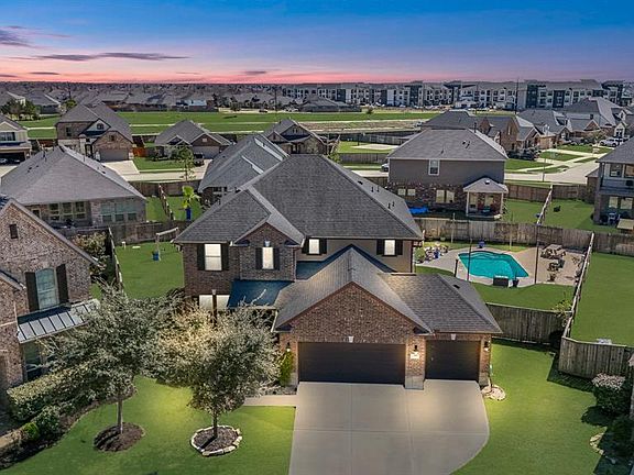 3rd image of 29803 Norwood Canyon Lane