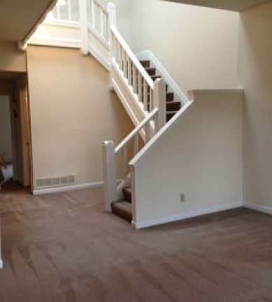 3rd image of 944 Morris St #A