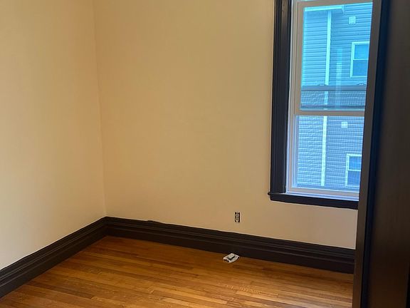 4th image of 2175 14th St Floor 2