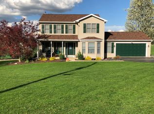 229 Log Cabin Rd, Newville, PA 17241