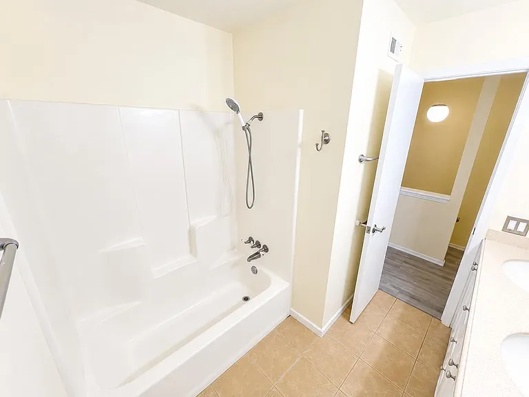 1902 Dartmouth St #K2 — Photo 11