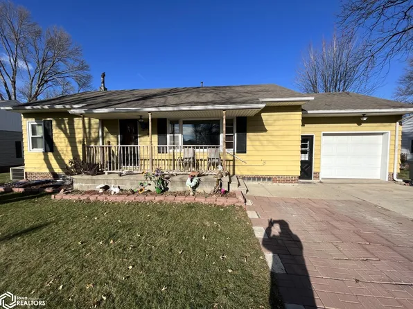 908 4th Ave SE, Hampton, IA 50441