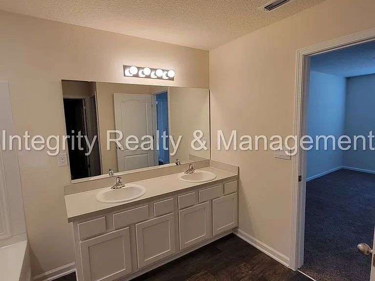 6137 Black Stallion Dr — Photo 5