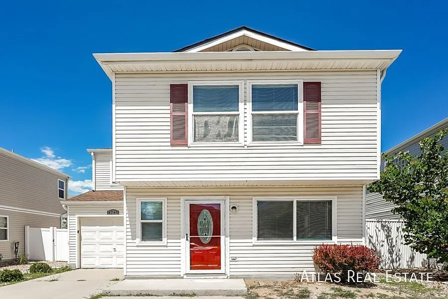 2 Weeks Free Rent & Free 55" Tv If Moved In By 8/31! Beautiful 3bd/2ba Home In Green Valley Ranch! — Photo 2