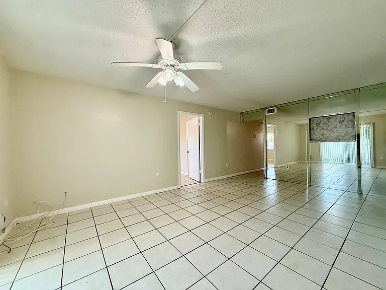 700 SW 81st Ave #1A — Photo 3