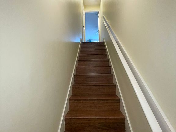 5th image of 637 Sand Isles Cir