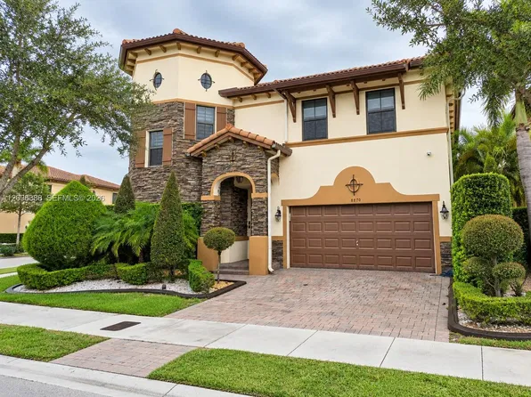 8870 NW 99th Ave, Doral, FL 33178