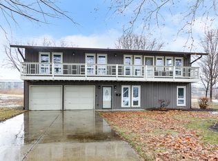 1300 Constellation Dr, Aurora, IL 60505