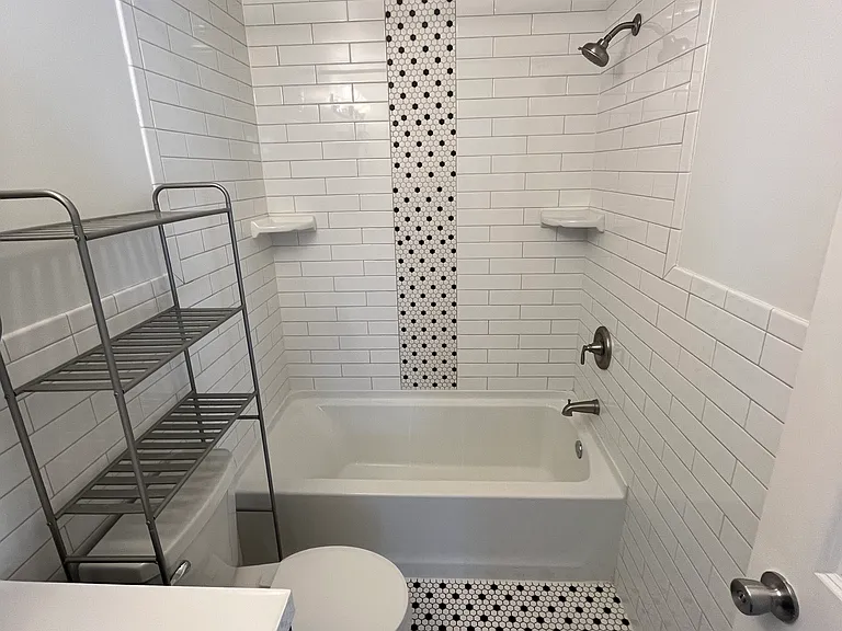 168 E 3rd St #3 — Photo 7