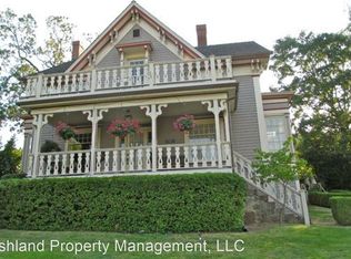 137 N Main St, Ashland, OR 97520