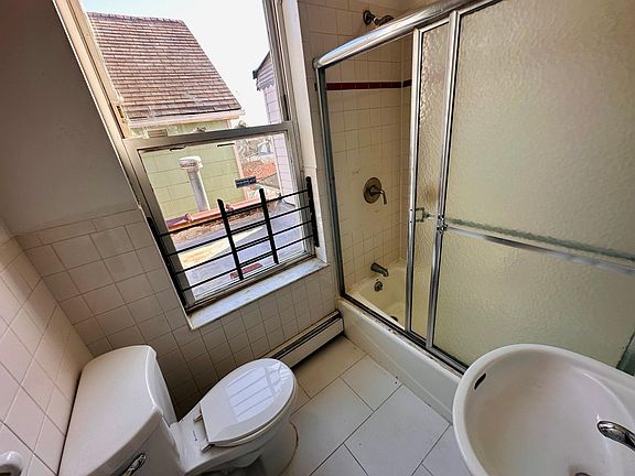 5th image of 21842 Hillside Ave #2